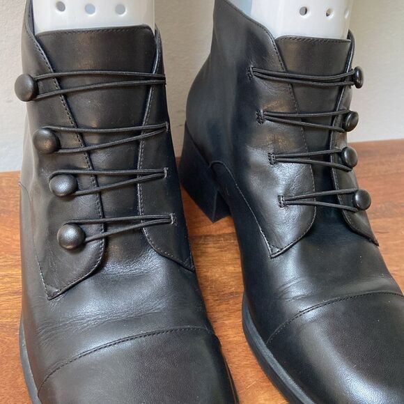Women Leather Button Boots Size 10 - Picture 4 of 11